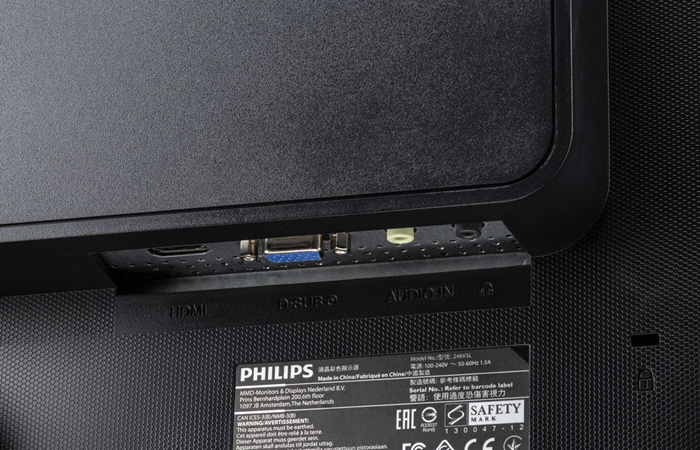 Philips 246V5L Connectors