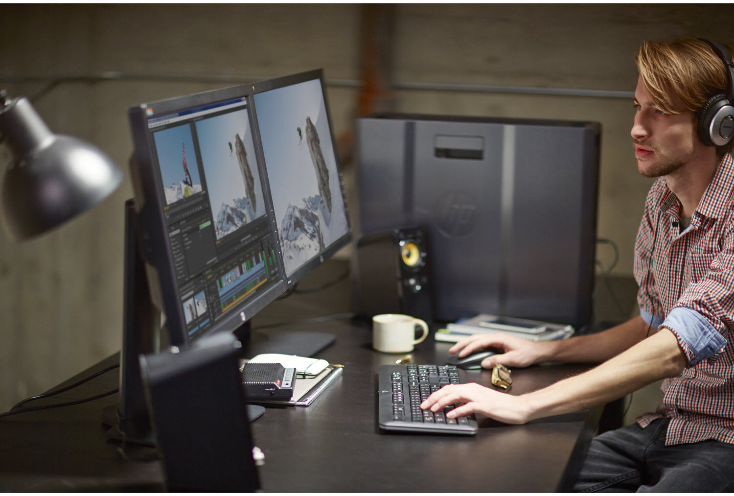 HP Z27x DreamColor Professional Display